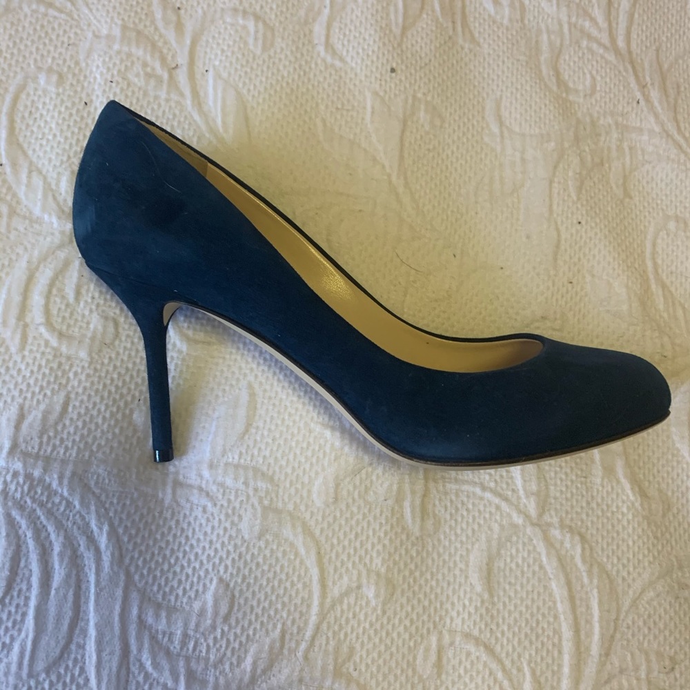 MUST GO TODAL Sergio Rossi pumps. Worn once